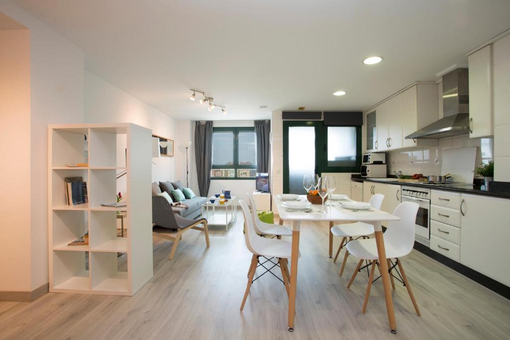 Penya-roja Apartment | SingularStays Alameda
