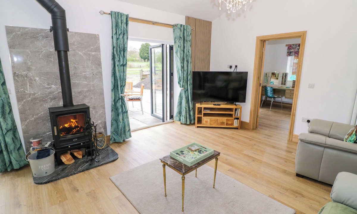 Astwood Bank Cottage | The Barn