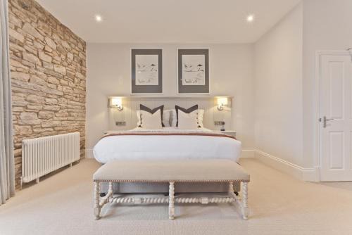 Cockermouth House | Tithe Barn - Self Check In Hotel