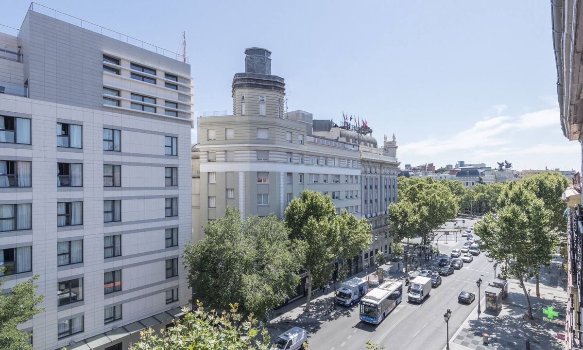 Golden Triangle of Art Hostel | Uma Suites Atocha