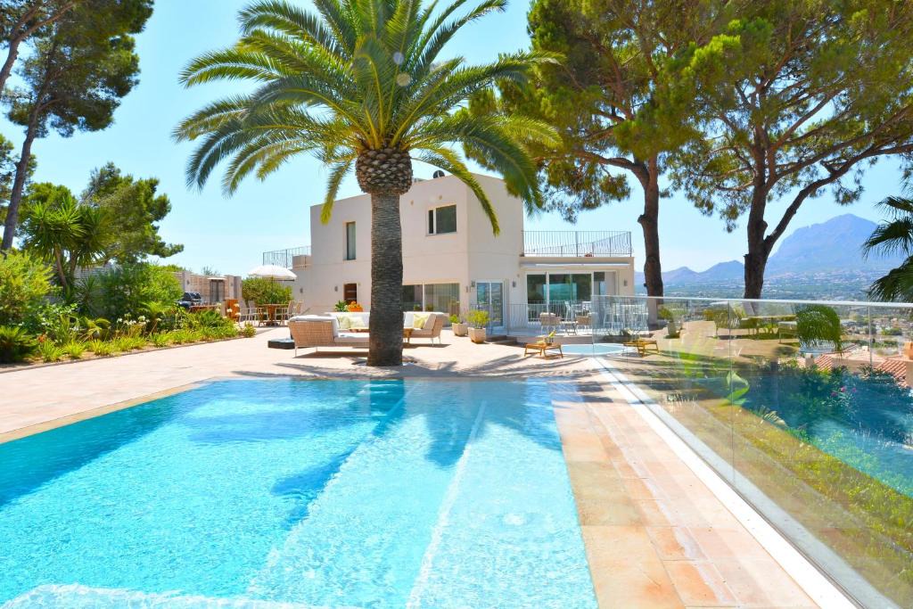 El Albir Villa | Villa Alegria by NRAS