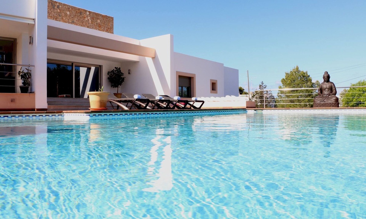 San Antonio Bay Villa | Villa Bellissima | 4 Bedrooms | Private Pool | Wifi | Luxurious