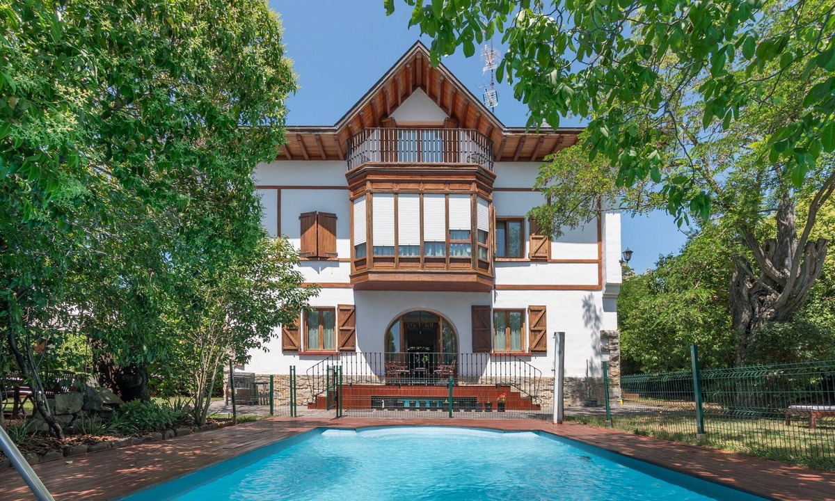 Burlada Villa | Villa Ganbara, San Fermin, Pamplona 5 minutes.