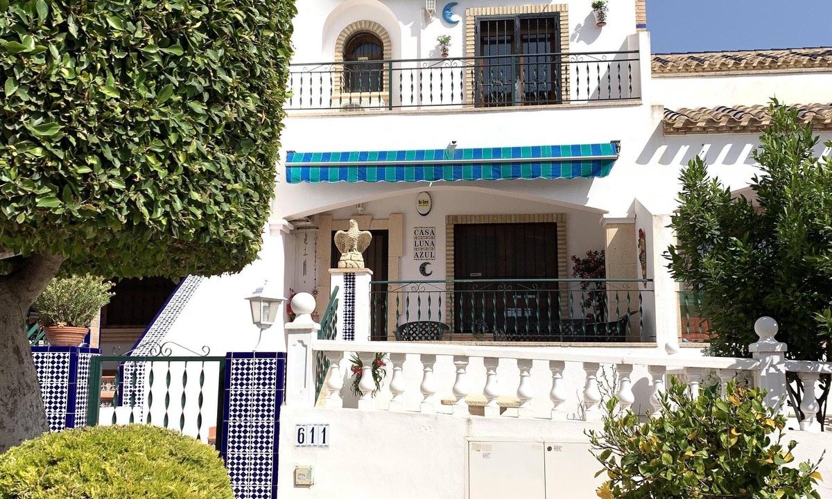 Orihuela Costa House | Villamartin location. Less than 15 minutes walk to the plaza.