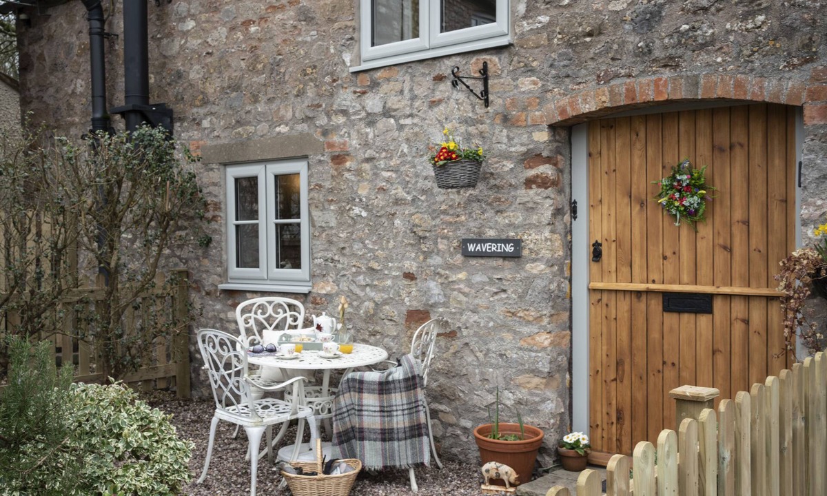 Axbridge Cottage | Wavering