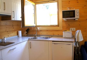 1. Wooden cabin - Satia Berri