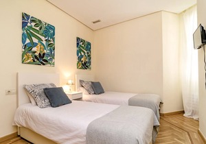 150 m² Apartment ∙ 3 bedrooms ∙ 8 guests
