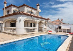 170 m² House ∙ 4 bedrooms ∙ 8 guests