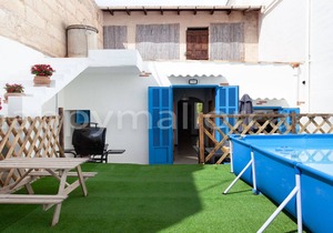3 bedrooms ground floor, large terrace and pool, near the beach.
