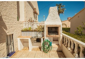 30 Beach House - BBQ & Terrace
