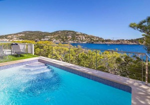 5 bedrooms villa - 10 Guests - full sea view, private pool