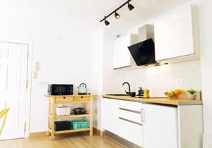 Alameda Sunny Terrace - Lovely Center Apartments