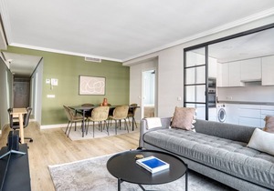 Amazing Retiro 3BR, in the best area of Madrid, by Blueground