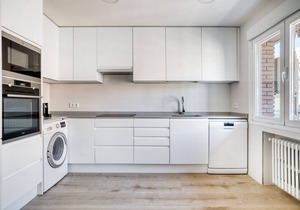 Amazing Retiro 3BR, in the best area of Madrid, by Blueground
