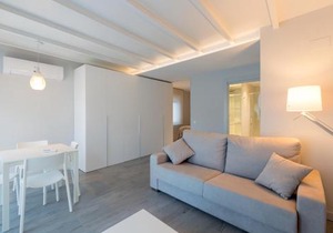 APARTAMENTOS TURISTICOS - PAPEL ARMADO - Calle Caldereros 33