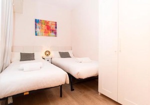 Apartment Bright Sagrada Familia