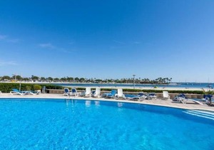 Apartment Carabela Front Beach & Pool by Interhome