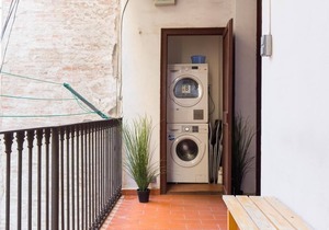 Apartment Key Plaza Universidad - Gran Via with Balcony & A/C