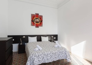Apartment Key Plaza Universidad - Gran Via with Balcony & A/C