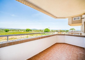 Beautiful apartment in Cabanes