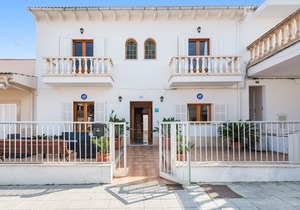 Ca'n Biel - Four Bedroom Apartment, Sleeps 8