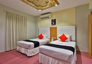 Capital O 338 Asian Hotel
