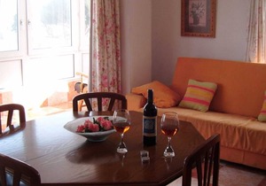 Cosy Apartment "California" with Wi-Fi, Winter Garden & Sea View