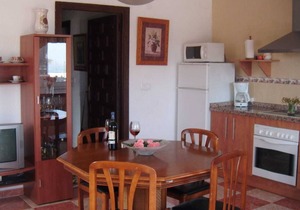 Cosy Apartment "California" with Wi-Fi, Winter Garden & Sea View