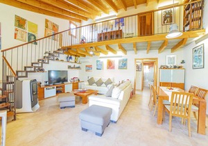 Country House 'Els Oscols 53' with Sea Views, Wi-Fi and Air Conditioning