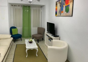 Delightful 3 bedroom Apartment with Terrace E1EV
