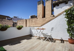 Duplex penthouse with terrace in pure center, 2 to 8 people, at Puerta del Sol