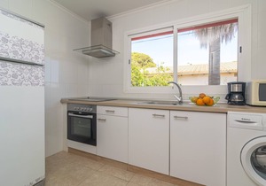 ES PINS - Nice flat with shared pool and very close to the beach. Free WiFi.