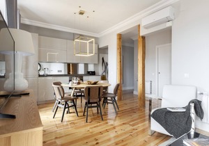 Exclusive 2 bedroom apartment in the center of Madrid. 3D
