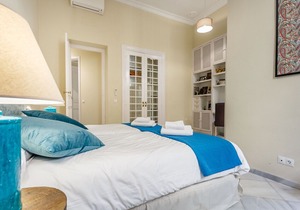 Families, city center calm 2 bedrooms 2 bathrooms wifi air conditioning heating