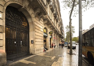 Friendly Rentals Plaza Catalunya