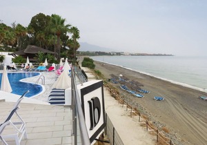 Frontline 5 * resort, penthouse with sea views