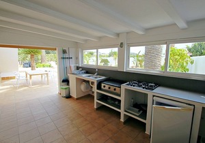Golondrina - panoramic hillside holiday house in Moraira