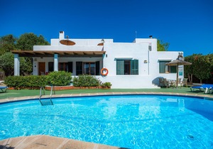 Holiday Apartment "Felipe 2-4" with Shared Terrace, Shared Pool & WiFi