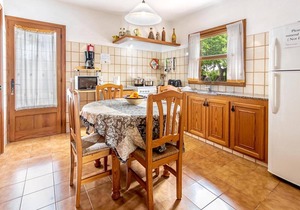 Holiday Home "Sol Roma" with Mountain View, Pool, Air Conditioning & Garden
