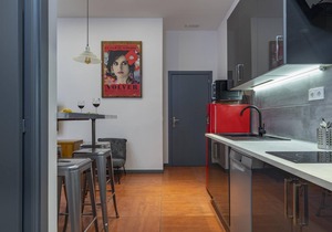 HOMEABOUT IMPERIAL APARTMENT III