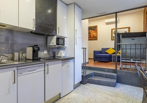 HOMEABOUT IMPERIAL APARTMENT IV