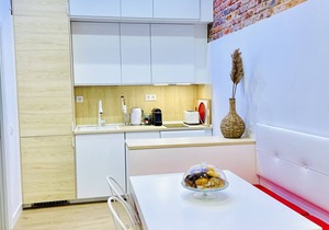 Jungle duplex in Madrid 8 people: 3BR 2BA Parking