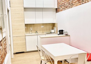 Jungle duplex in Madrid 8 people: 3BR 2BA Parking