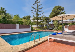 Large and comfortable villa in Javea, Costa Blanca, Spain with private pool for 6 persons