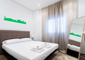 Living Valencia - Bolseria Street