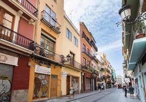 Living Valencia - Bolseria Street