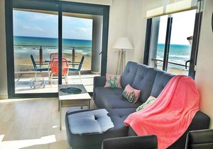 Luxury and Modern Beach Apartment with Sea Views