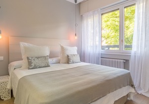 MARIA DE MOLINA III - One Bedroom Apartment, Sleeps 2