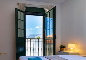Modern apartment - Wifi - center - parking - center - beach at 250 mtr