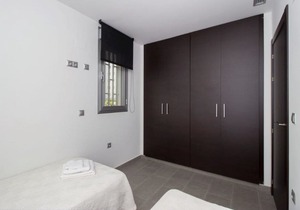 Modern ground floor apartment with 80m² terrace + parking at La Mata beach